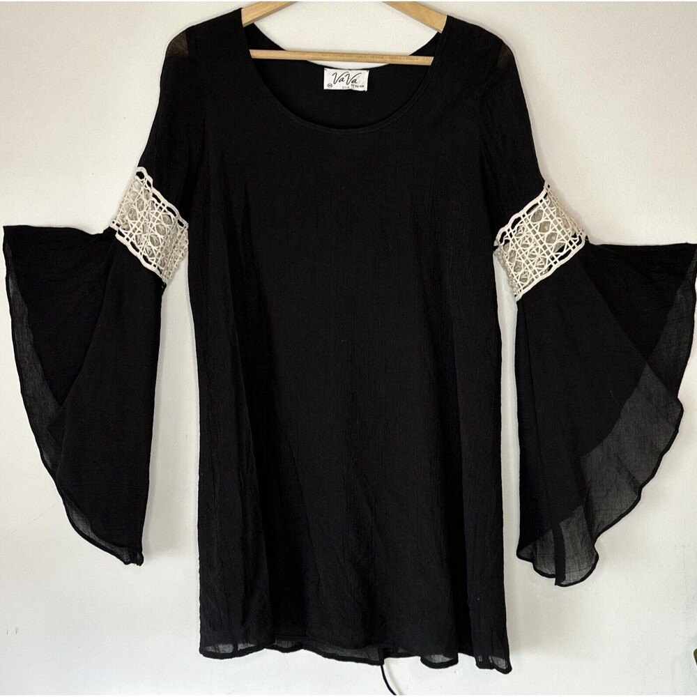 VaVa Black With Cream Embroidery Design On Bell Sleeves Unique Design Sz M lace‎
